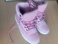 Botas Timberland novas 31
