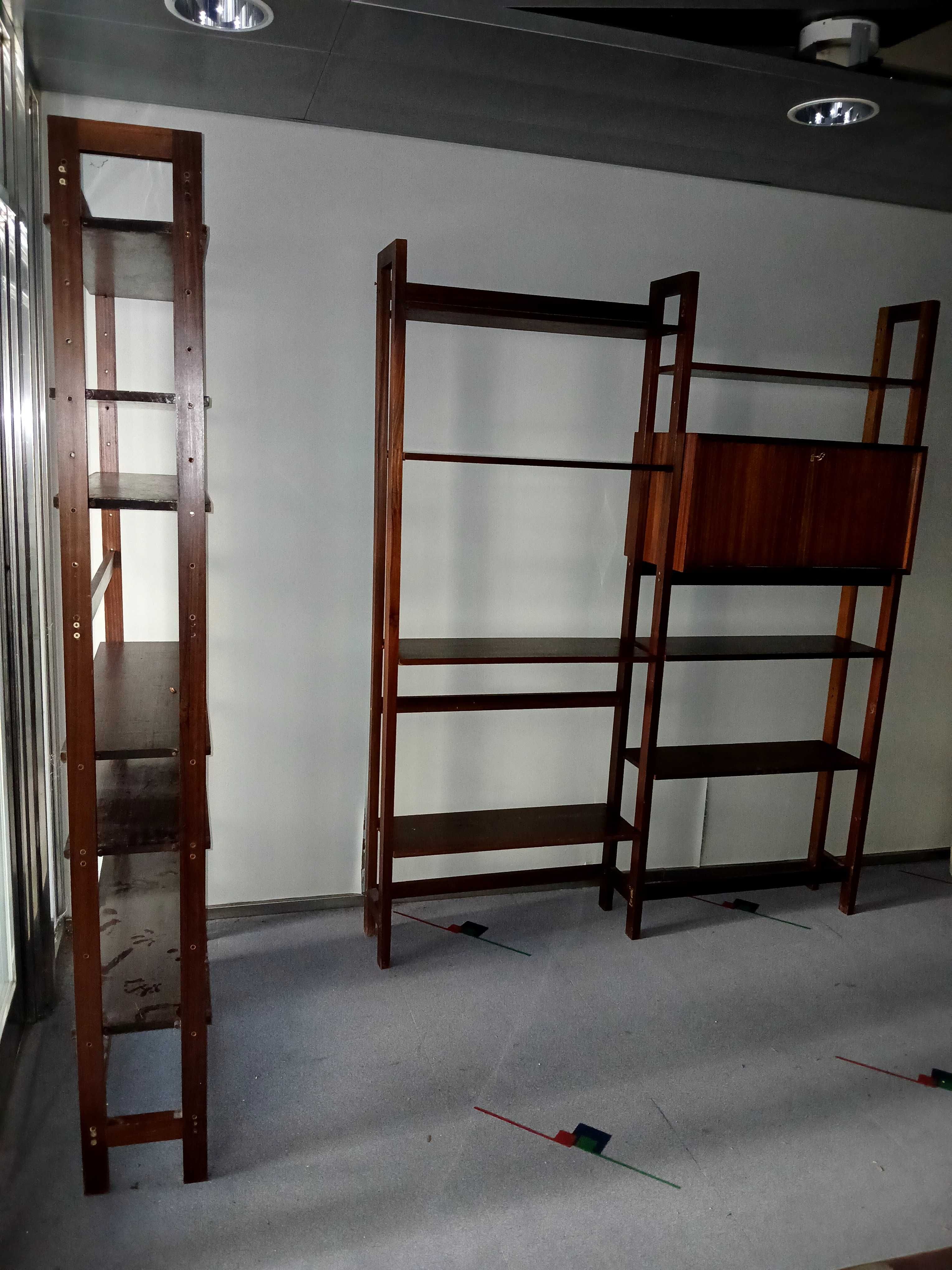 Movel modelar - 3 Estantes com prateleiras - escrivaninha - Em madeira
