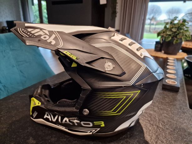 Kask Airoh Aviator 3 Carbon M
