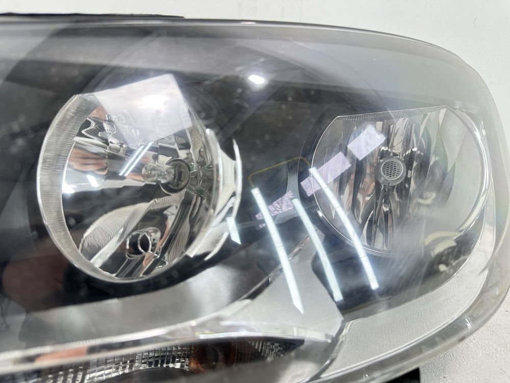Volkswagen Touran II Lampa reflektor lewy przód lewa przednia led