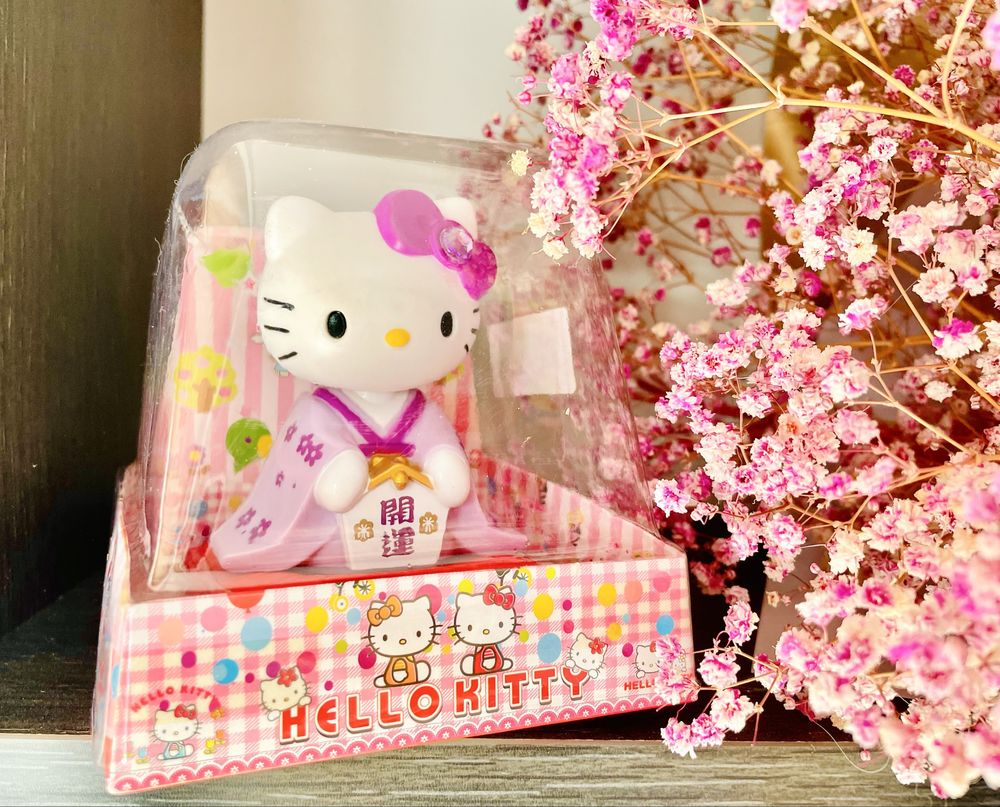 Zasilana energią słoneczną figurka Hello Kitty