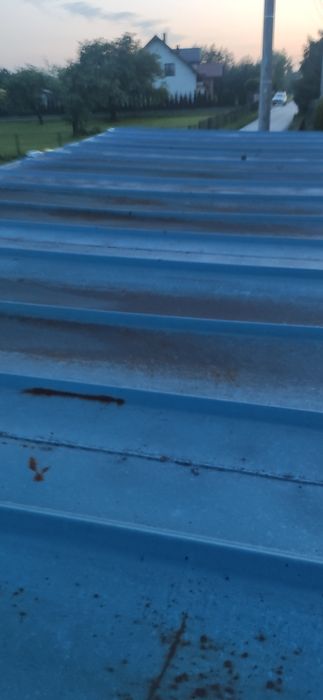 Kontener hakowy z dachem