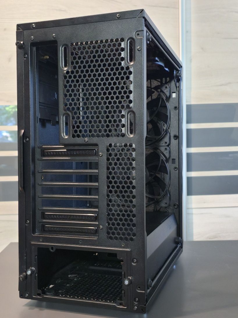 Fractal Design Meshify C TG