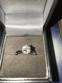 Nowy pierścionek zaręczynowy brylant białe złoto 50 % ceny !