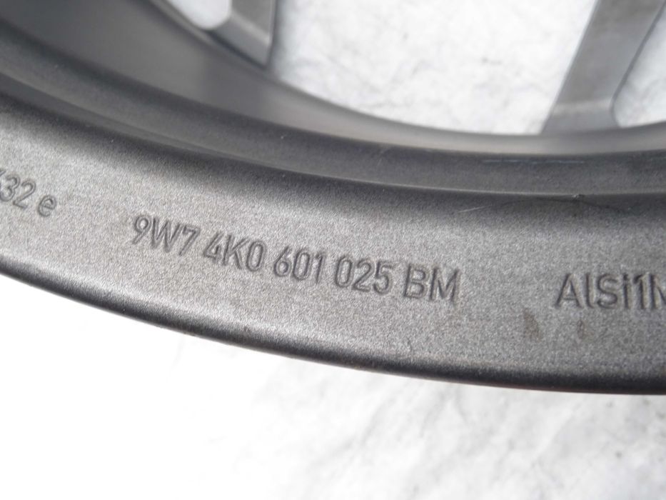 alu felga aluminiowa audi rs6 c8 rs7 22 kuta 4k0,601025ct 4k0,601025cq