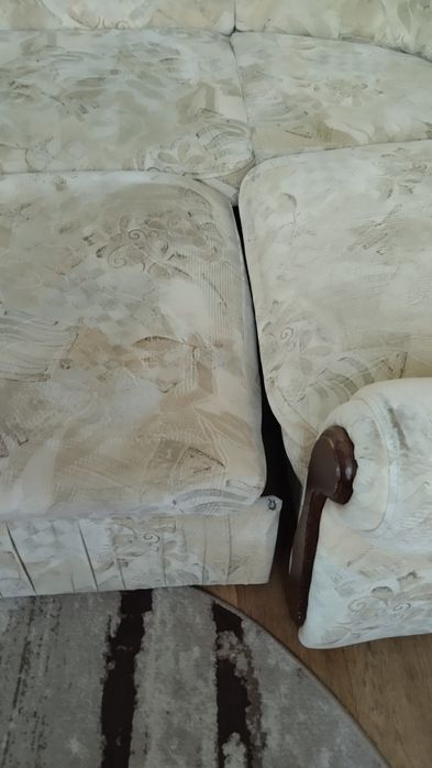 Продам угловой диван б/у