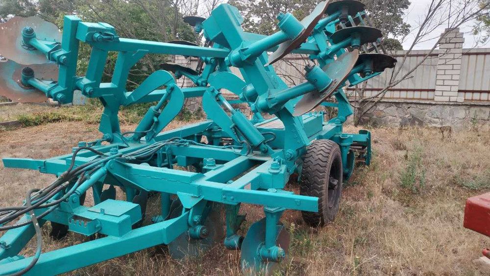 Продам Т-150К ЯМЗ-236 та великий комплект