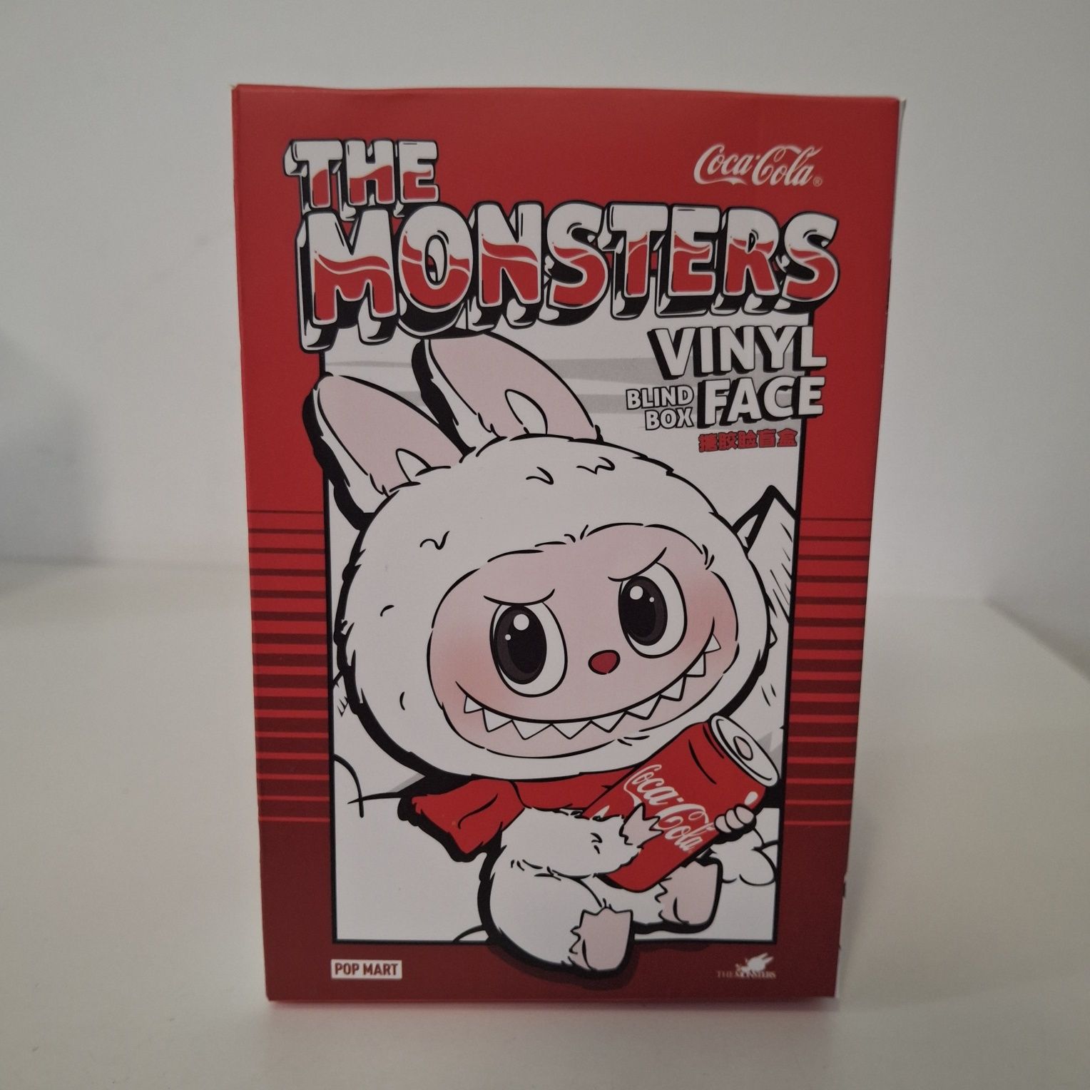 Biały labubu monsters z colą maskotka