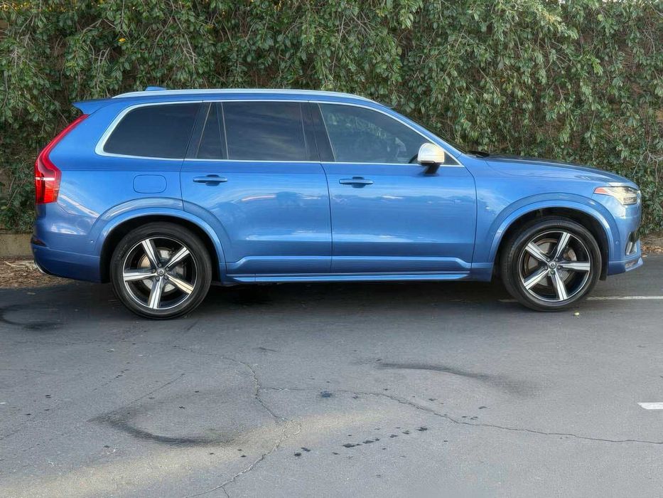 Volvo XC90 T6 R-Design      2017
