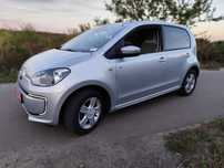 VW e-UP  на 160 км 2016 року підігріви +доп зимові колеса