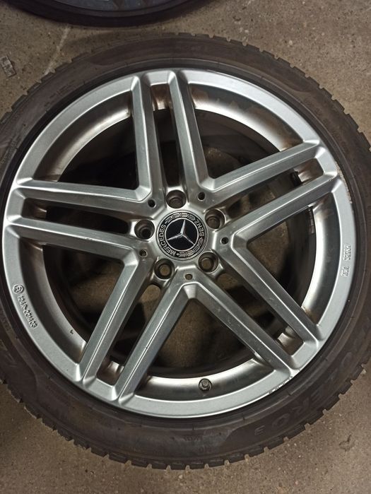 Koła zimowe 18 5x112 Mercedes Audi VW Seat Skoda 225/45 r18 Pirelli