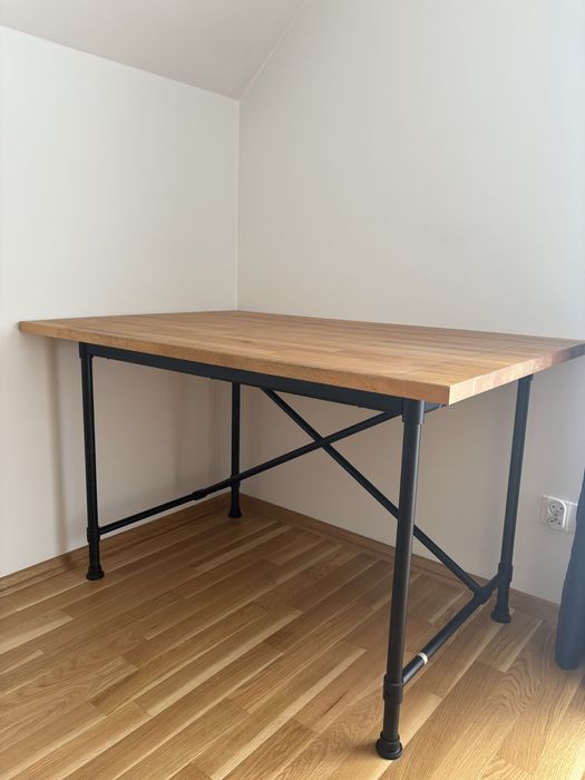 Biurko z blatem bukowym i stelarz Ikea Kullaberg stalowy proszkowany