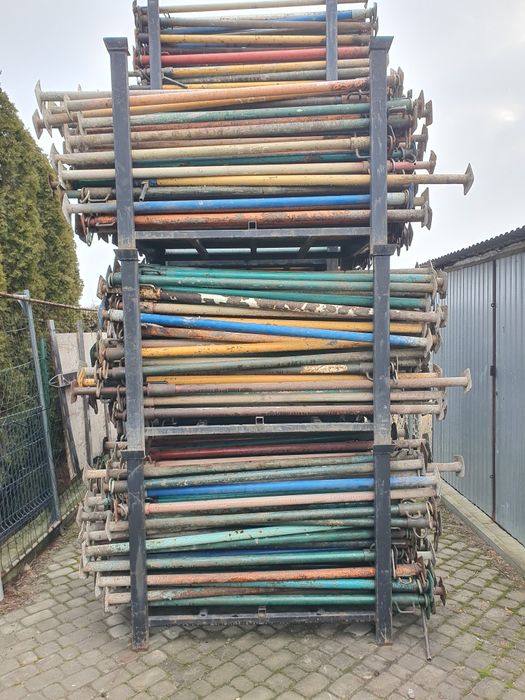 Szalunki stropowe dźwigary doka stemple podpory głowice trójnogi ulma