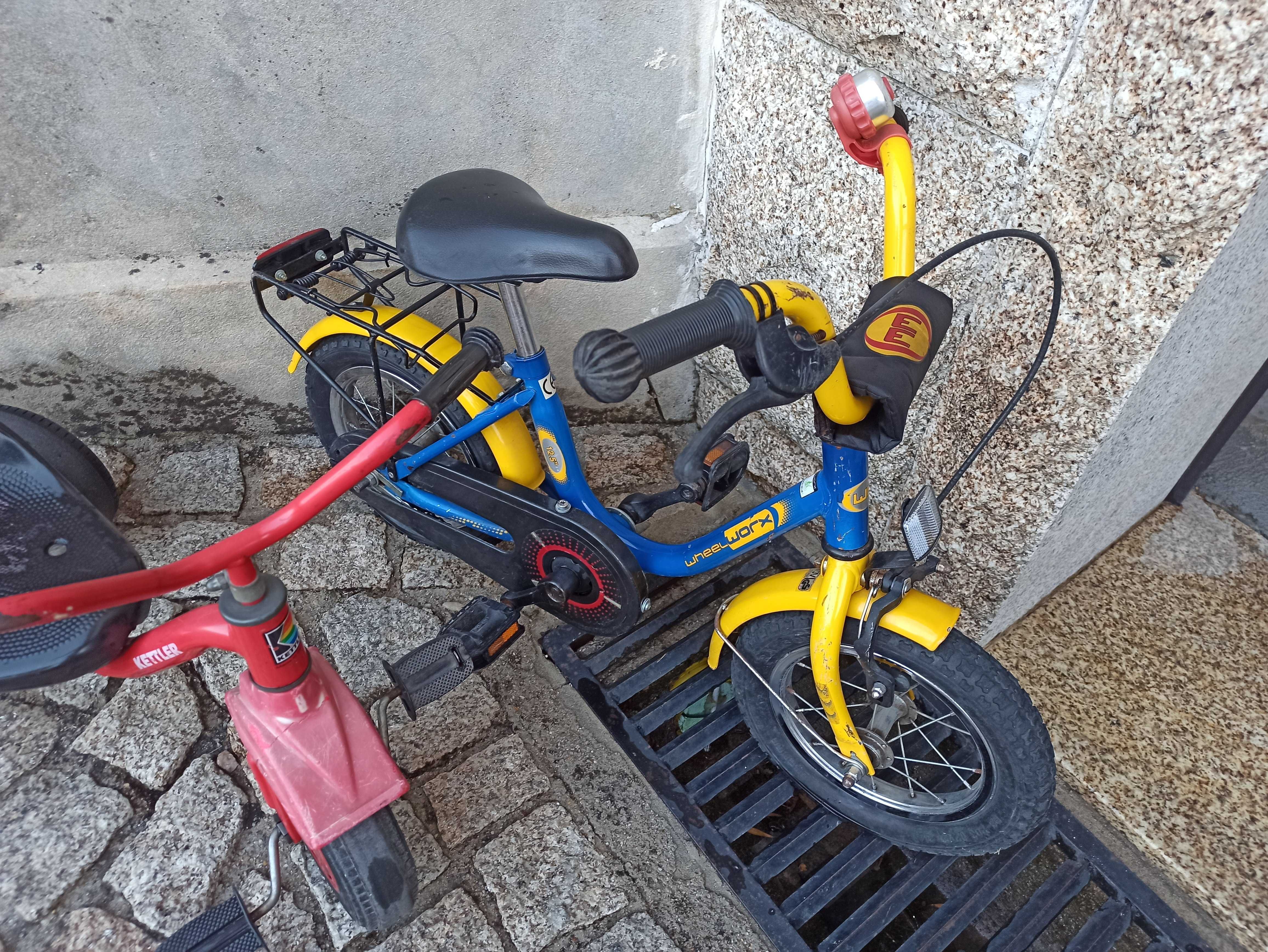Bicicleta e triciclo