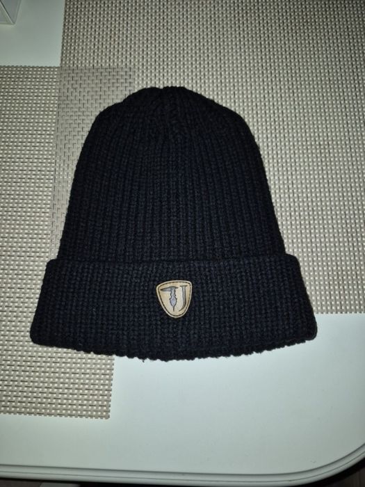 Продам чоловічу шапку Trussardi