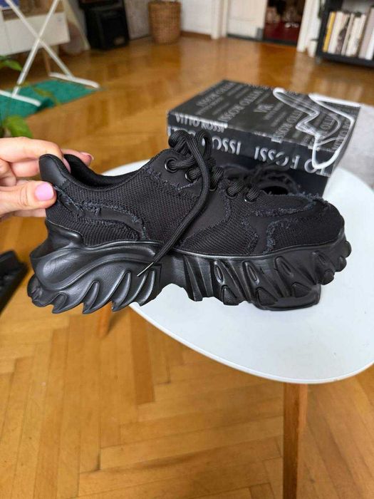 Кросівки Vitto Rossi, розмір 39