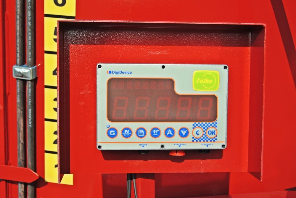 Wóz paszowy do NISKICH OBÓR paszowóz FALKE Mix 8 Młody Rolnik oferty