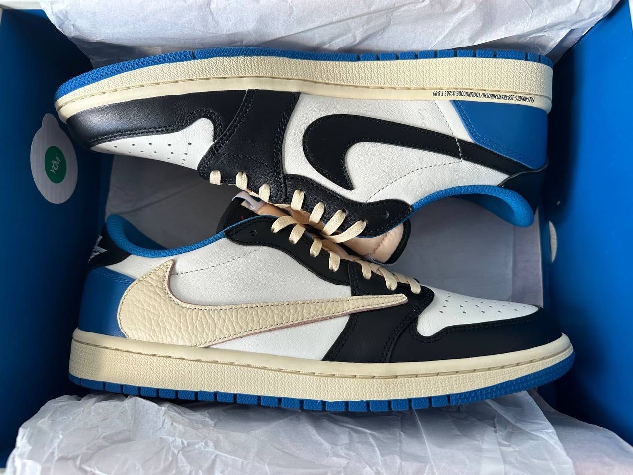 Кросівки Nike Air Jordan 1 low Fragment x Travis Scott оригінал