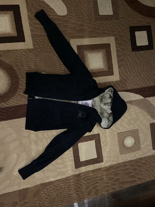 кофта benetton черная с мехом