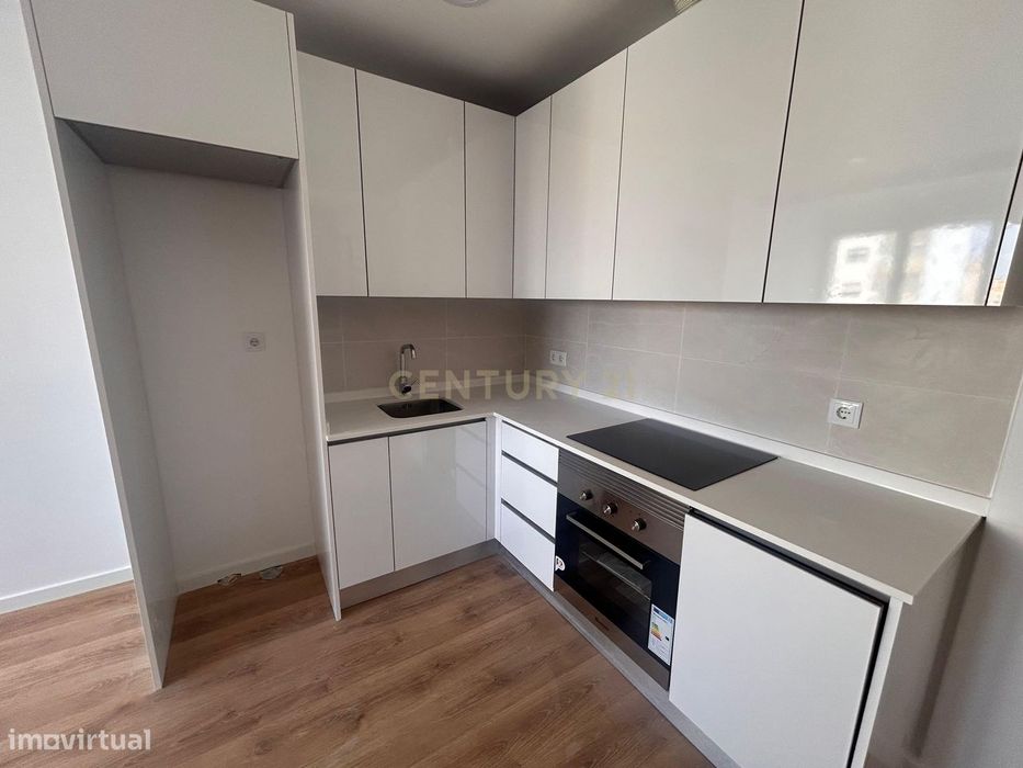 Apartamento T0 na Amadora