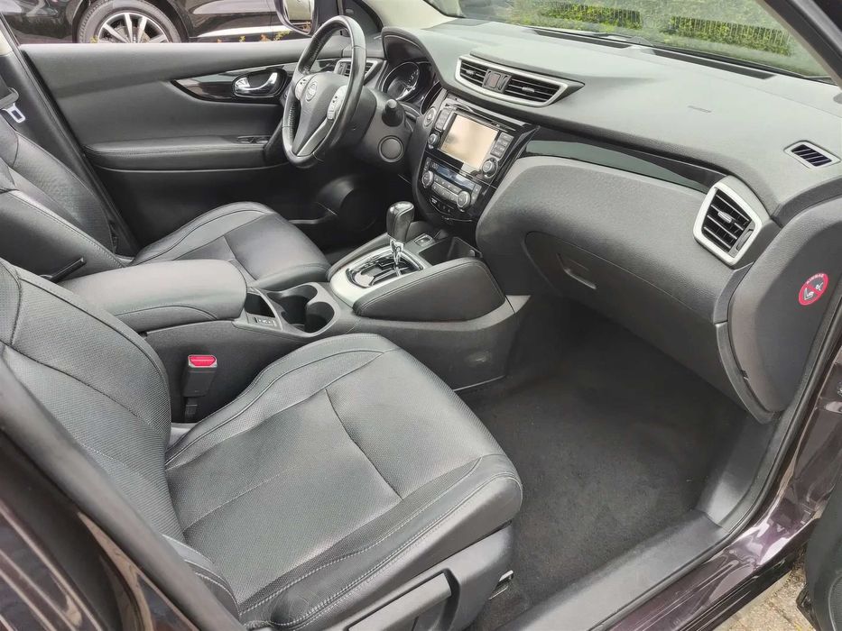 Nissan Qashqai      2015