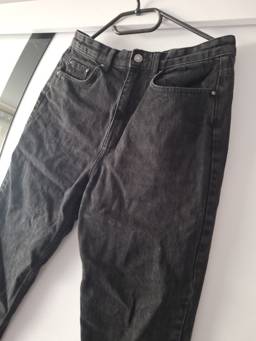 Czarne jeansy sinsay m mom fit stan bdb-