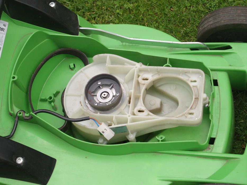 kosiarka Viking ME 443 laweta obudowa