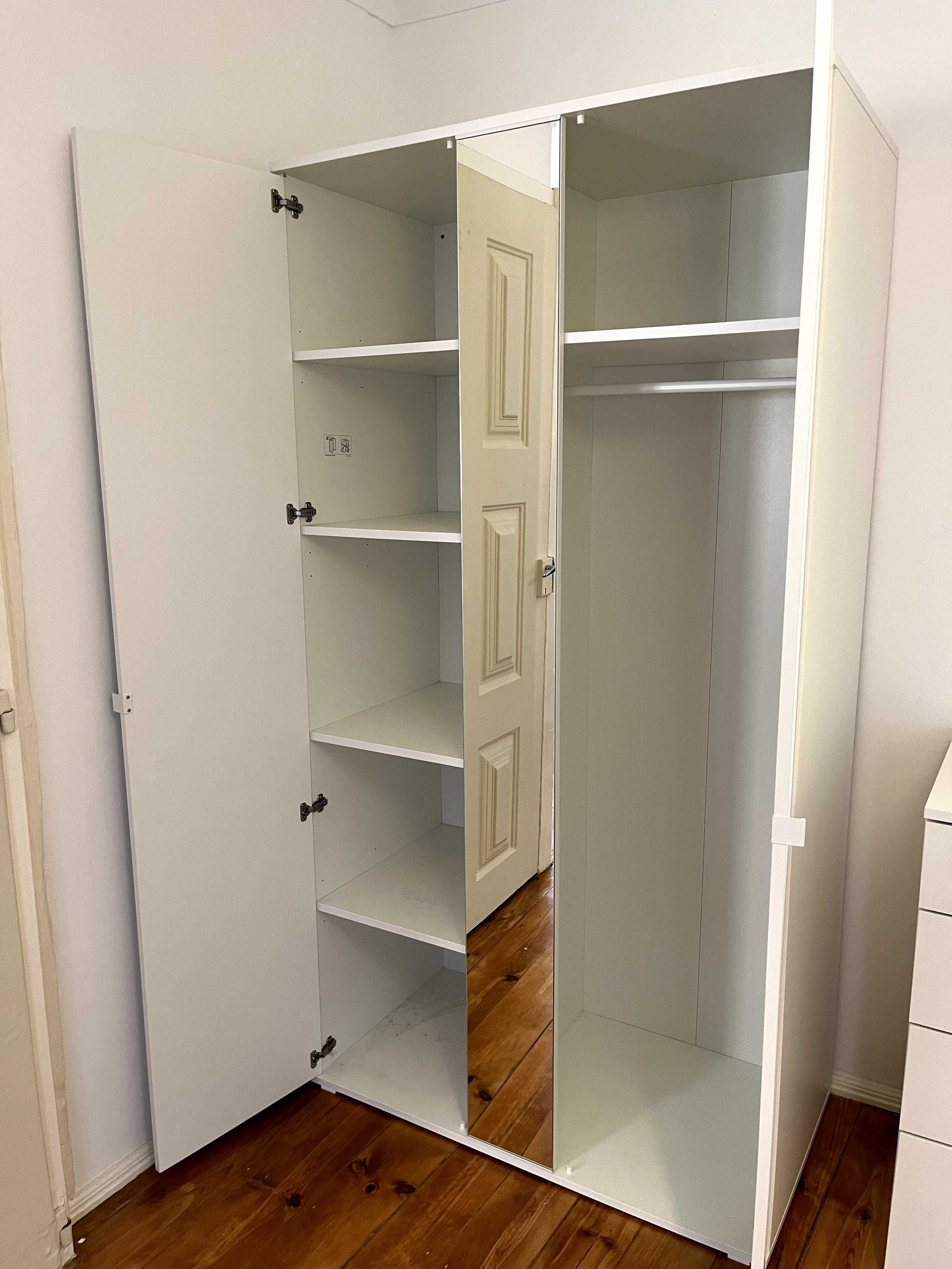 Móvel Roupeiro com 2 portas e espelho VIHALS – IKEA