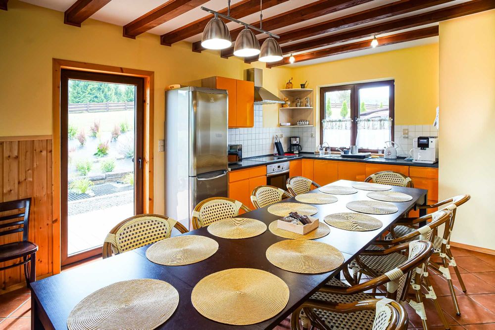 Dom Bieszczady pies widok ferie wakacje wyłączność Wetlina nocleg Góry