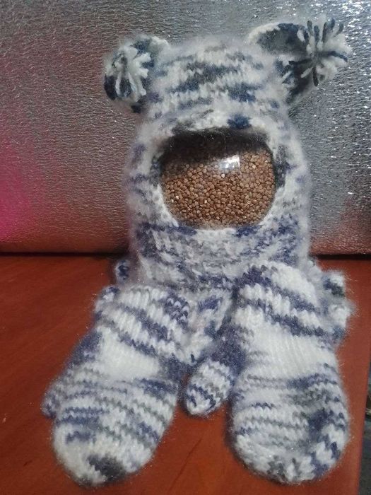 Дитячий зимовий набір ручної роботи:тепла балаклава-шолом та рукавички