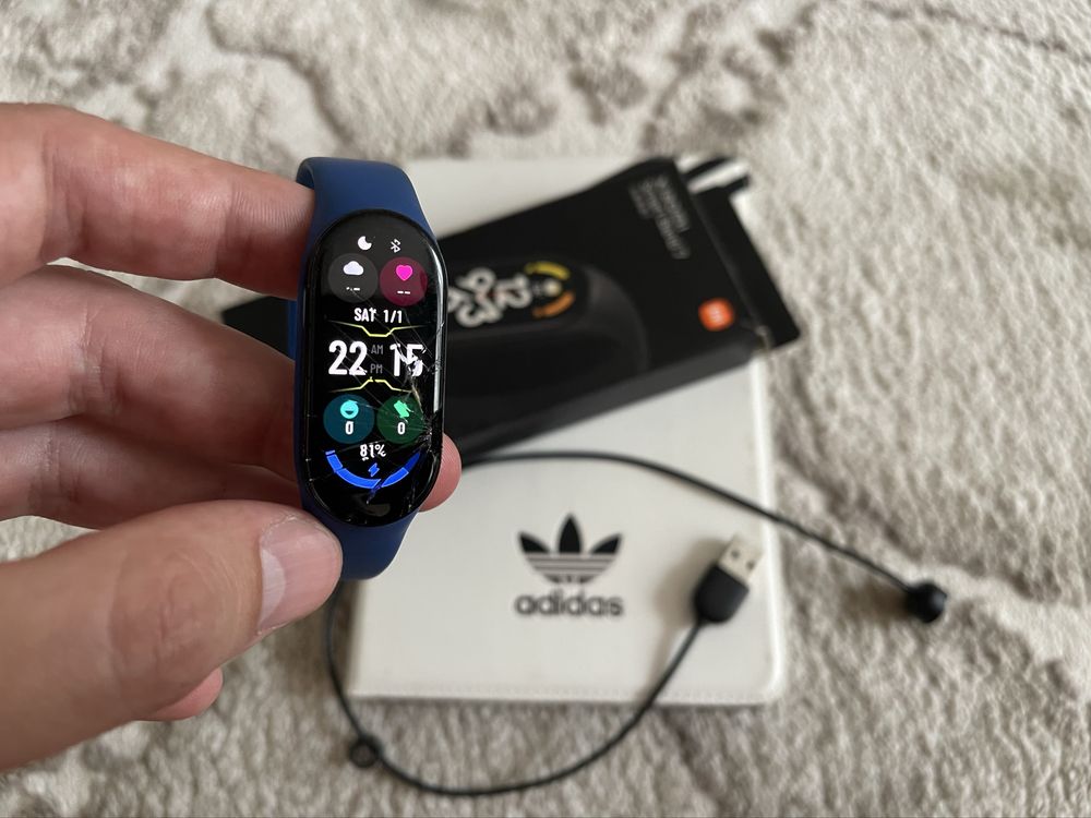 Фитнес браслет Xiaomi Mi band 7 черный