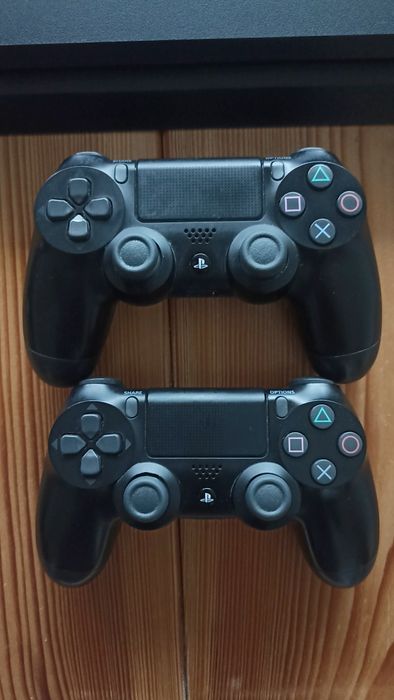 Playstation 4 slim. PS4 SLIM + dodatki