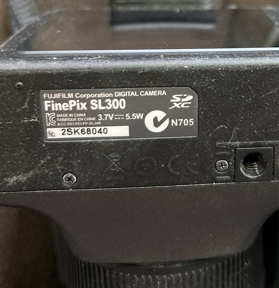 Продам Фотоаппарат Fujifilm Fine Pix SL300