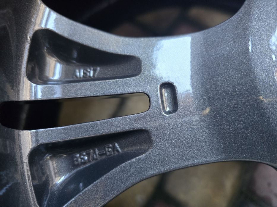 Ford Mondeo MK4 17 cali 5x108 7J ET50