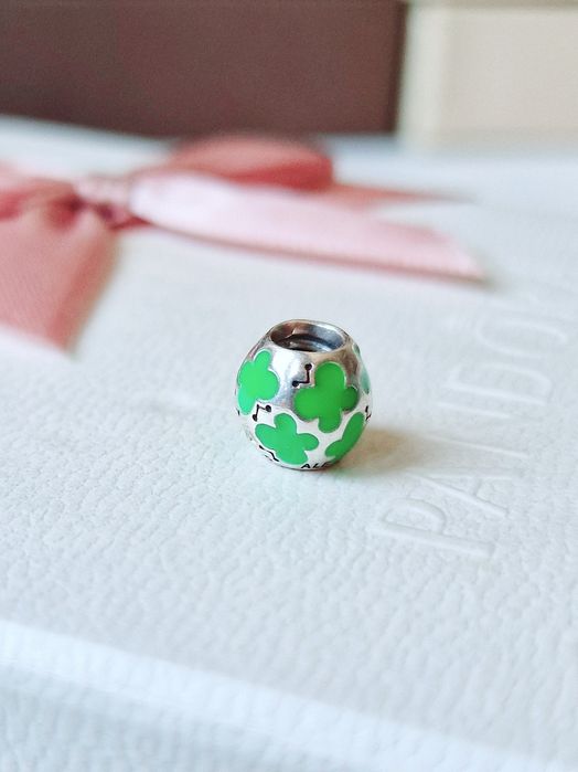 Conta Borboletas Verdes da Pandora