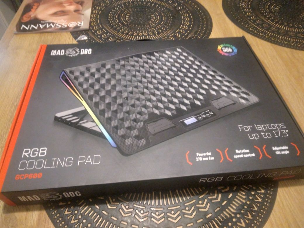 Podkładka  chłodząca  do laptopa