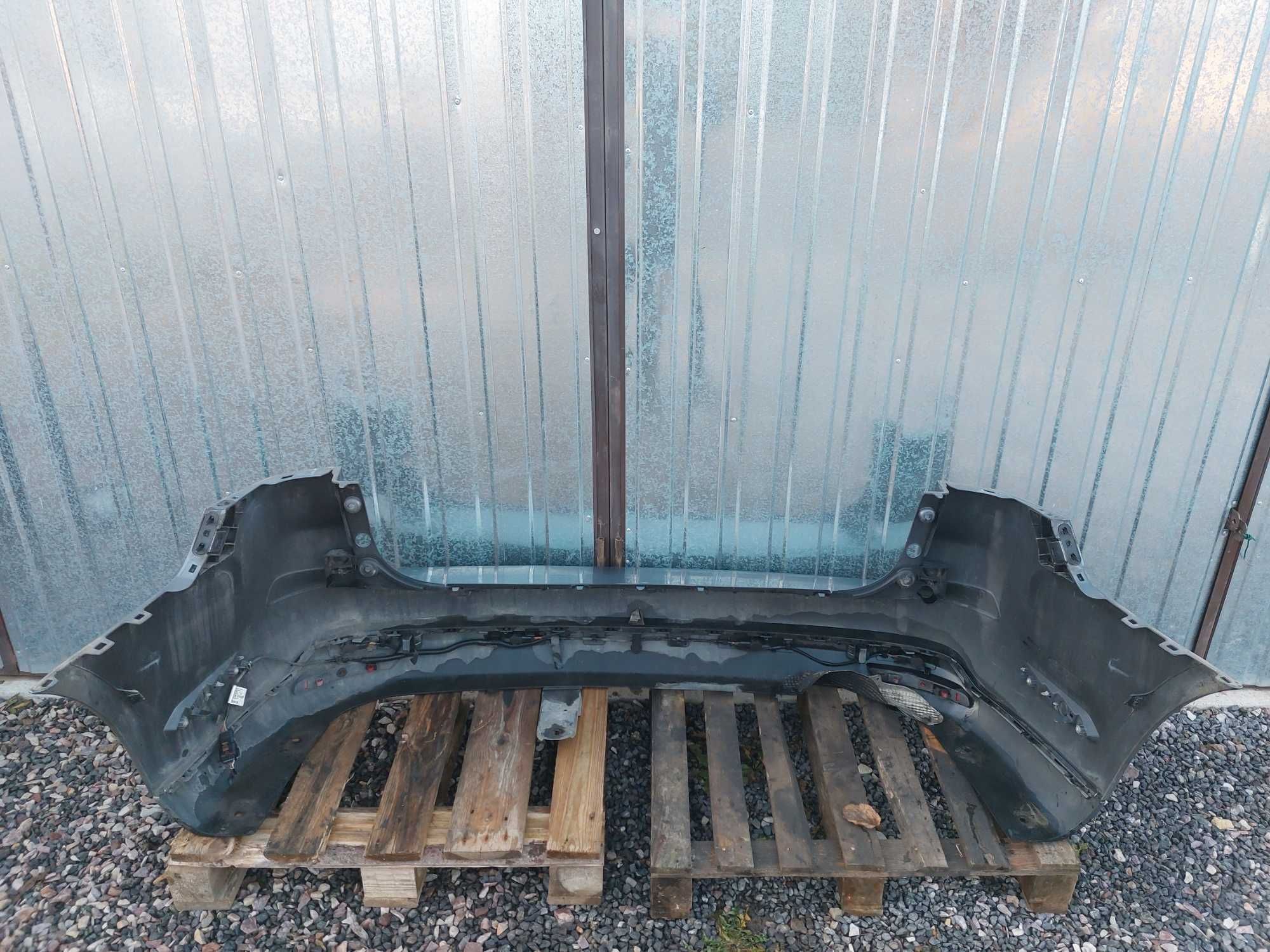 Citroen C5 III X7 Kombi zderzak tył tylny KTHB PDC ładny