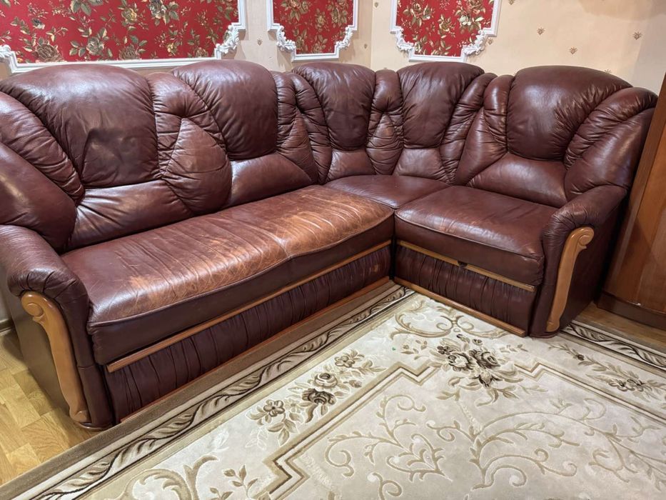 Продам диван шкіряний
