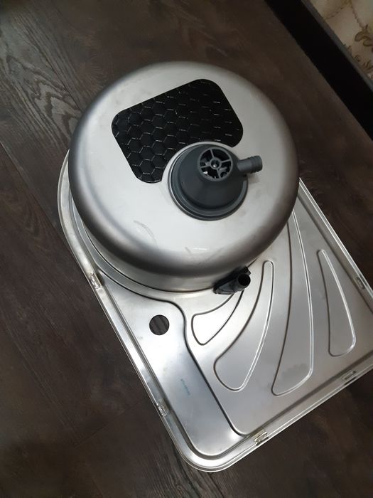 Мийка для кухні з нержавійки