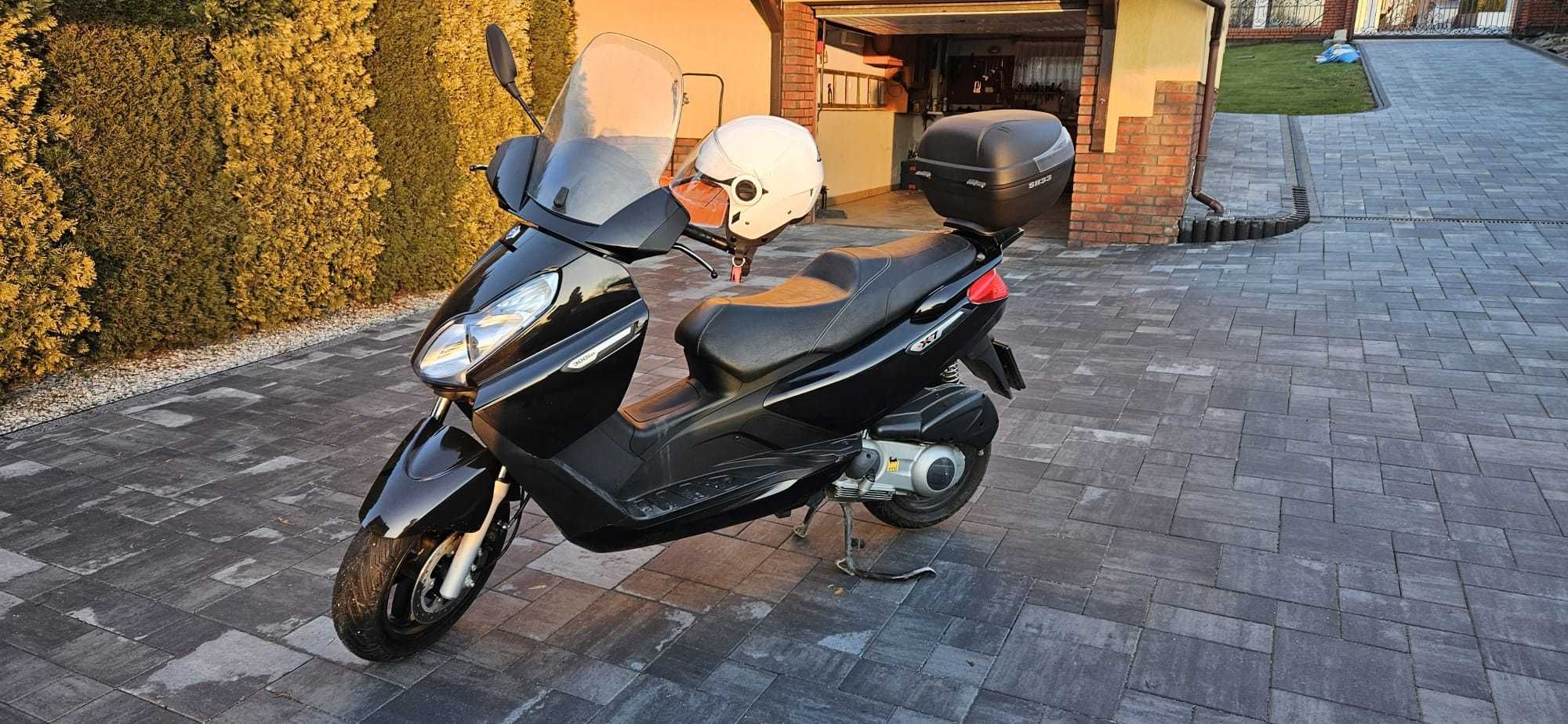 Skuter Piaggio x7 evo 300