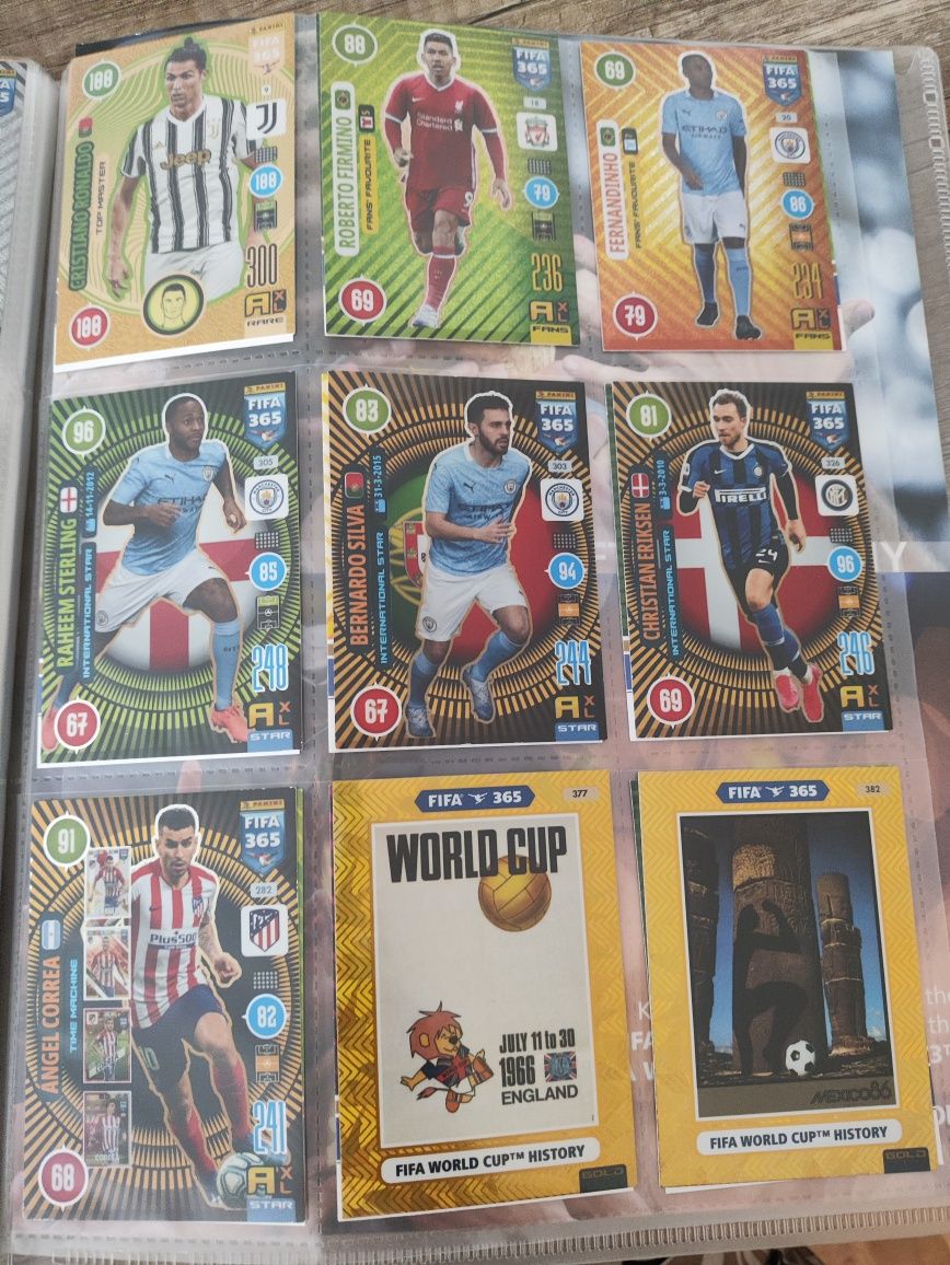 Karty piłkarskie FIFA 365