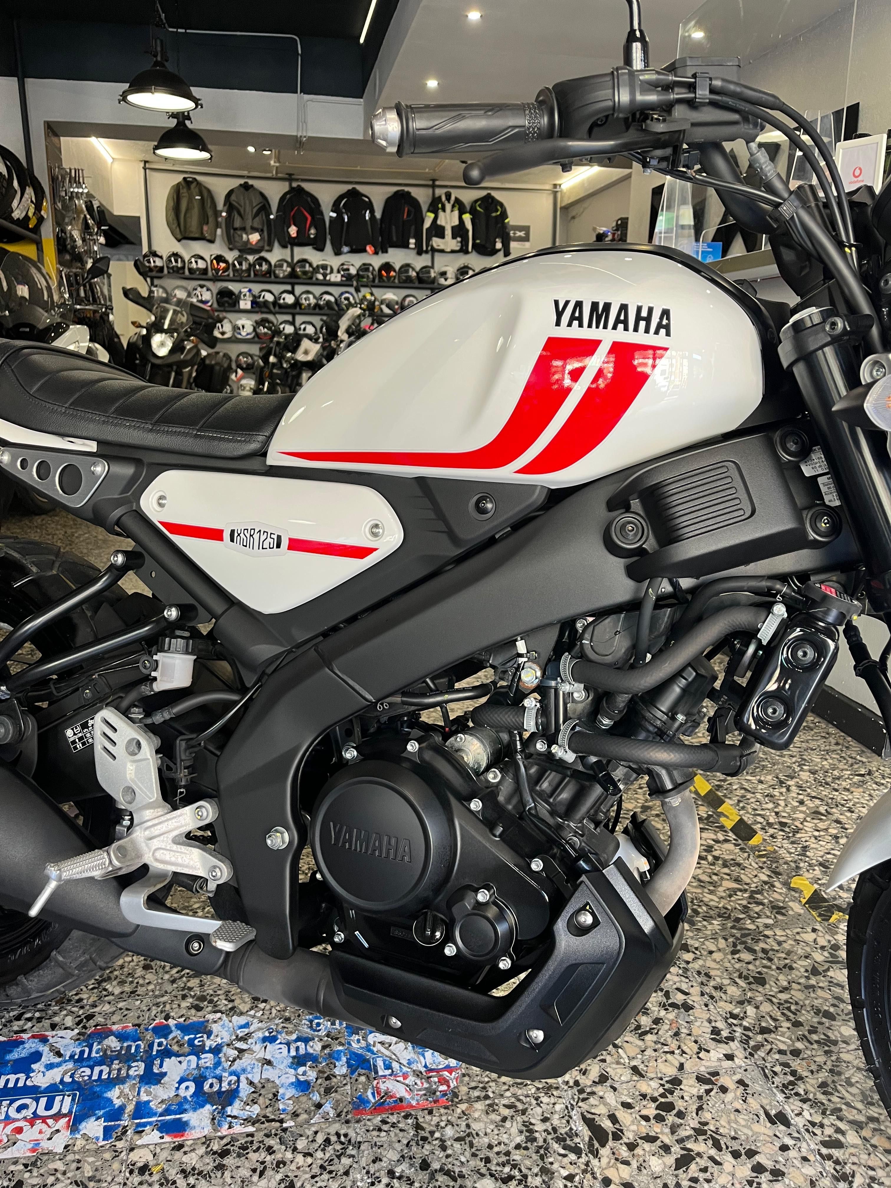 Yamaha XSR 125 de 10/2024 Como Nova 3462 Kms Garantia Yamaha