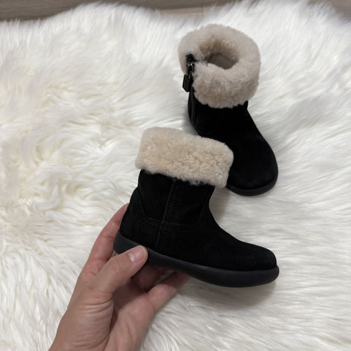 UGG Чобітки зимові челсі ботинки оригінальні 21-22 розмір 13 см