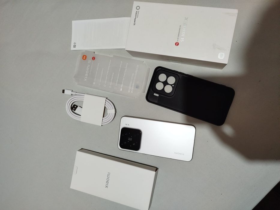 Xiaomi 15 um mes de uso 512Gb capa caixa e pelicula e cabo de origem