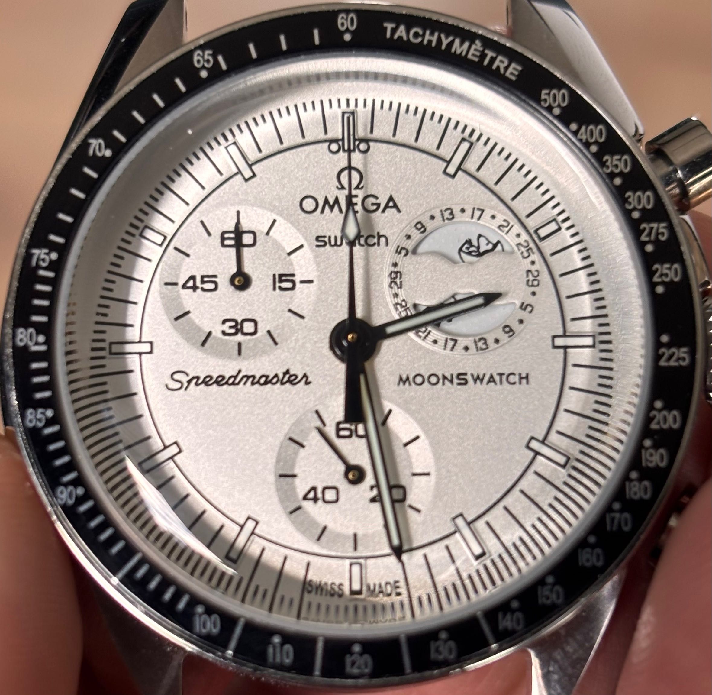 MoonSwatch Omega Moonphase Snoopy – metalowa koperta, nowy