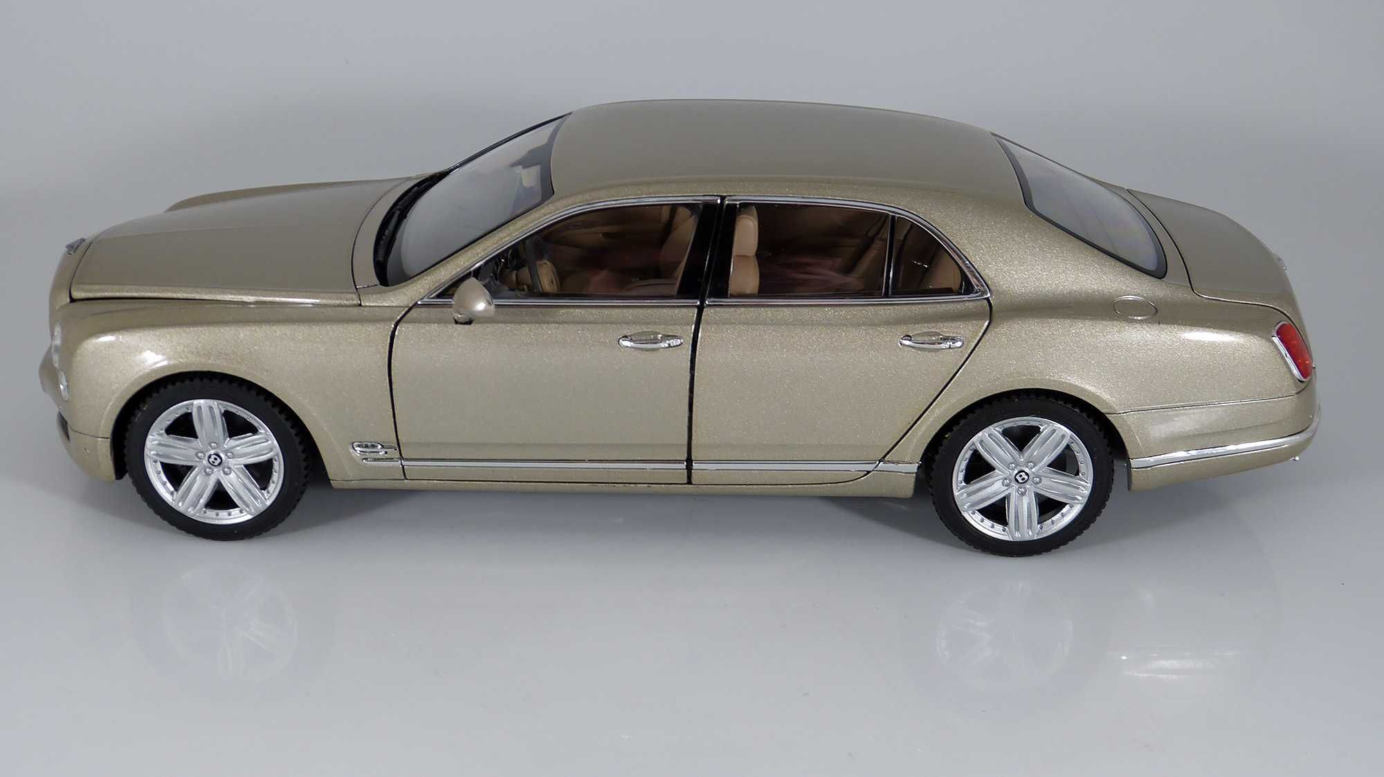 Model 1:18 Rastar Bentley Mulsanne 2014 beige - USZKODZONY