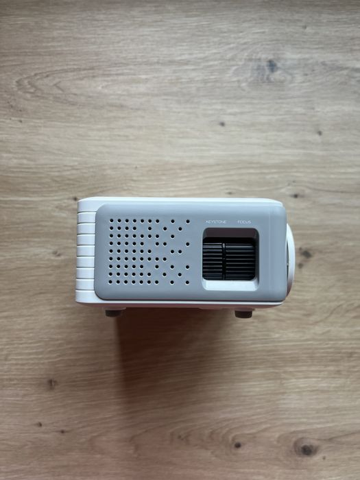 Mini Projector AKIYO Ótimo Estado