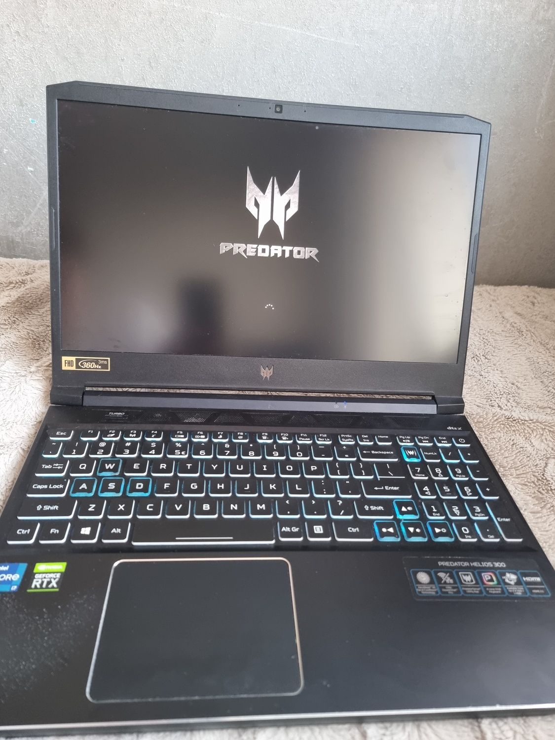 Sprzedam laptopa marki ACER