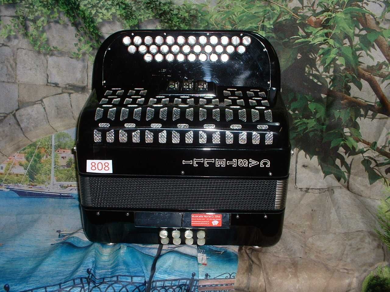 Concertina a venda n.808