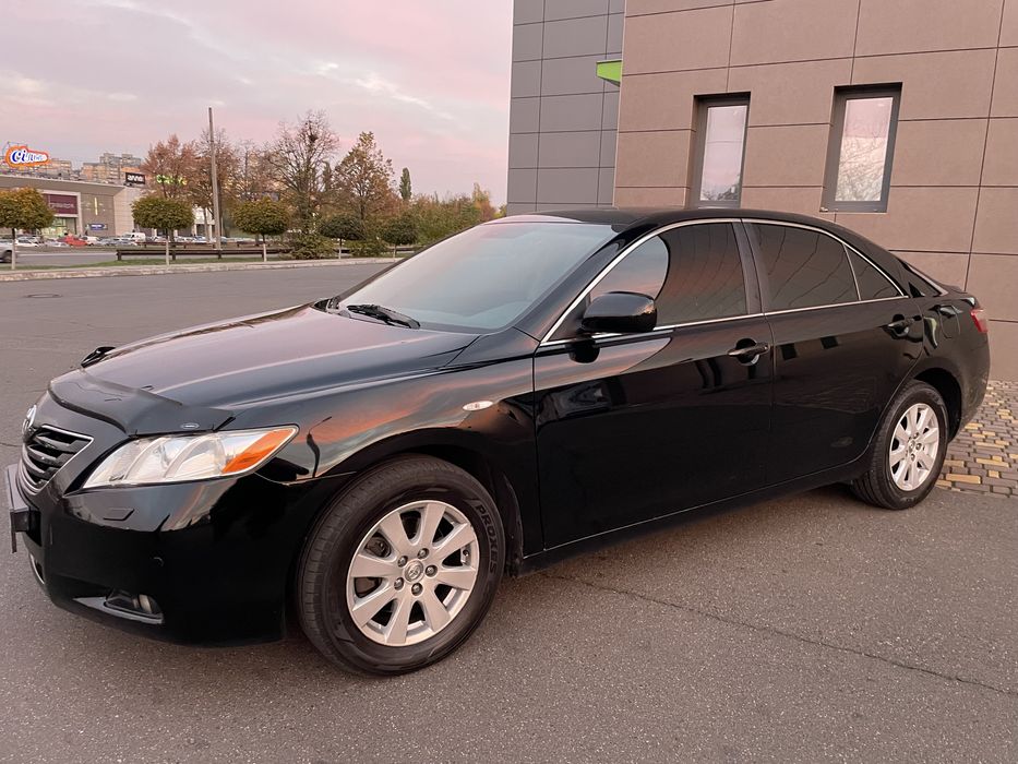 Продам Toyota camry